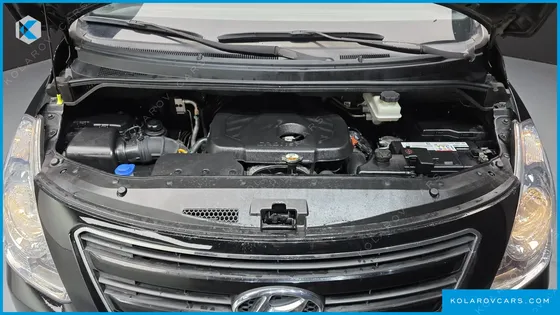 HYUNDAI STAREX 12-SEATER WAGON
