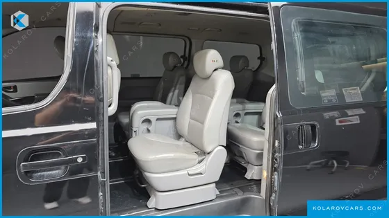 HYUNDAI STAREX 12-SEATER WAGON