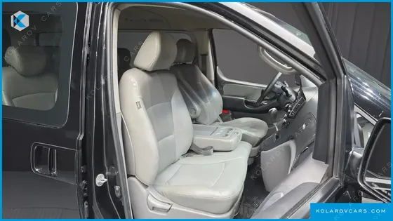 HYUNDAI STAREX 12-SEATER WAGON