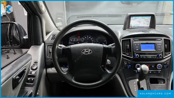 HYUNDAI STAREX 12-SEATER WAGON