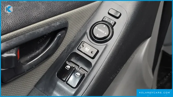 HYUNDAI STAREX 12-SEATER WAGON