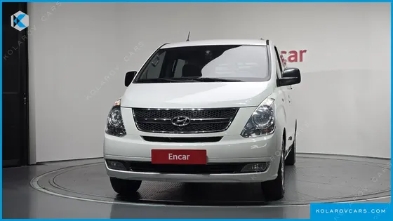 HYUNDAI STAREX 5-SEATER LPI VAN