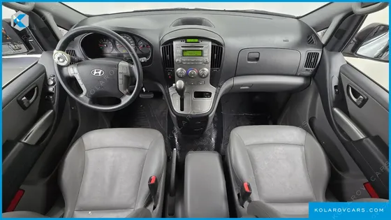 HYUNDAI STAREX 5-SEATER LPI VAN