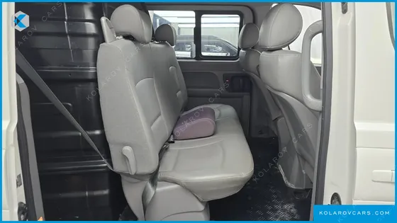 HYUNDAI STAREX 5-SEATER LPI VAN