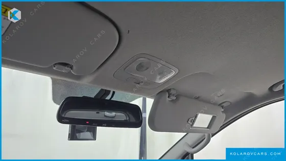 HYUNDAI STAREX 5-SEATER LPI VAN