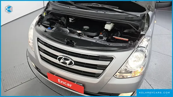 HYUNDAI STAREX 12-SEATER WAGON