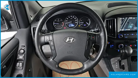 HYUNDAI STAREX 12-SEATER WAGON
