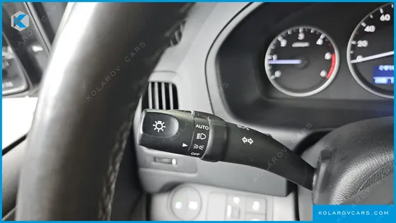 HYUNDAI STAREX 12-SEATER WAGON