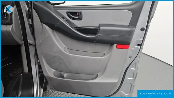 HYUNDAI STAREX 12-SEATER WAGON