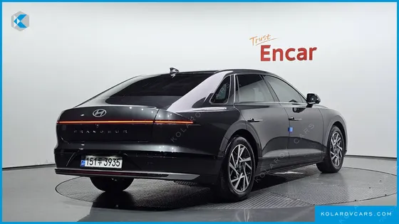 HYUNDAI GRANDEUR 2,5 GASOLINE 2WD