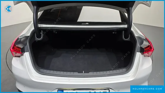 KIA K8 2.5 GASOLINE 2WD