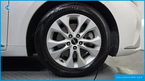 KIA K8 2.5 GASOLINE 2WD