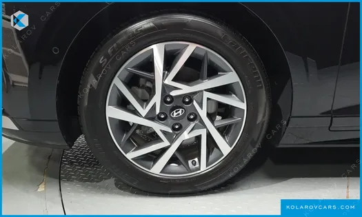 HYUNDAI GRANDEUR 2,5 GASOLINE 2WD