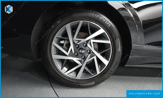 HYUNDAI GRANDEUR 2,5 GASOLINE 2WD