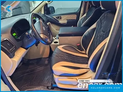 HYUNDAI STAREX 11-SEATER WAGON HVX