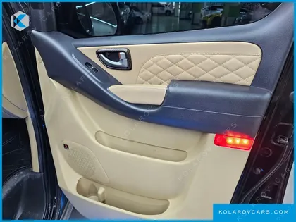 HYUNDAI STAREX 11-SEATER WAGON HVX