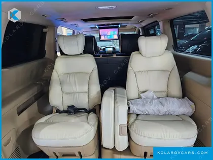 HYUNDAI STAREX 11-SEATER WAGON HVX