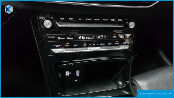 KIA K7 3.0 LPI TRENDY(RENTED CAR)