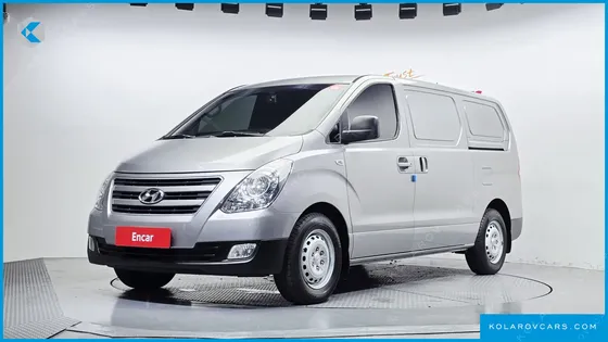 HYUNDAI STAREX 3-SEATER VAN