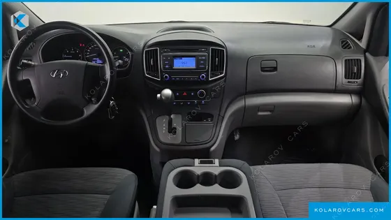 HYUNDAI STAREX 3-SEATER VAN