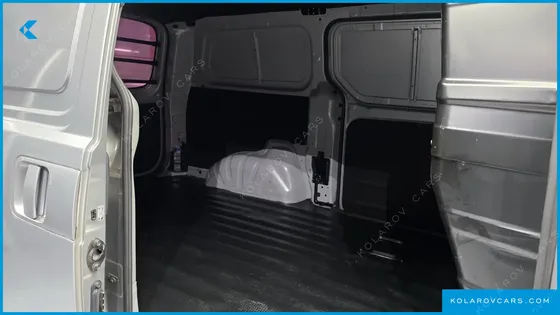 HYUNDAI STAREX 3-SEATER VAN