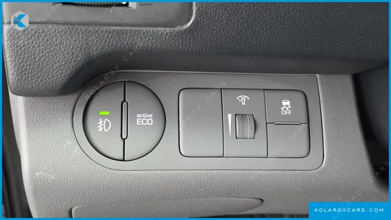 HYUNDAI STAREX 3-SEATER VAN