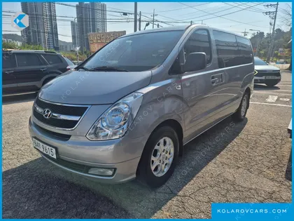 HYUNDAI STAREX 3-SEATER VAN