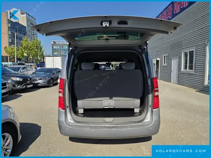 HYUNDAI STAREX 12-SEATER WAGON