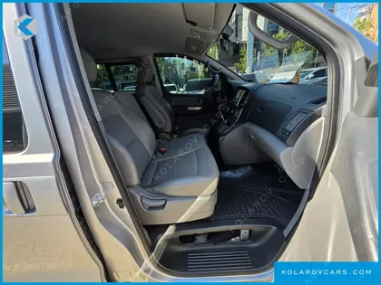 HYUNDAI STAREX 12-SEATER WAGON