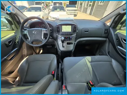 HYUNDAI STAREX 12-SEATER WAGON