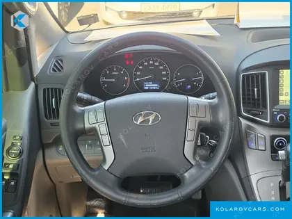 HYUNDAI STAREX 12-SEATER WAGON