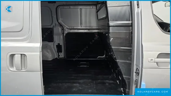 HYUNDAI STAREX 3-SEATER VAN