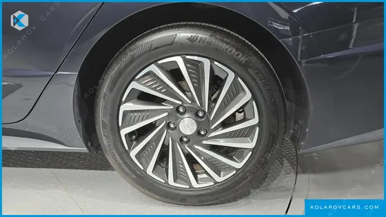 HYUNDAI SONATA INSPIRATION