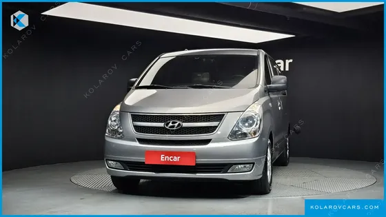 HYUNDAI STAREX 3-SEATER VAN