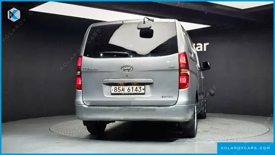HYUNDAI STAREX 3-SEATER VAN