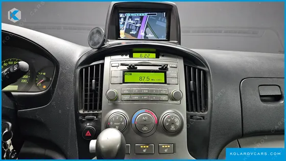 HYUNDAI STAREX 3-SEATER VAN