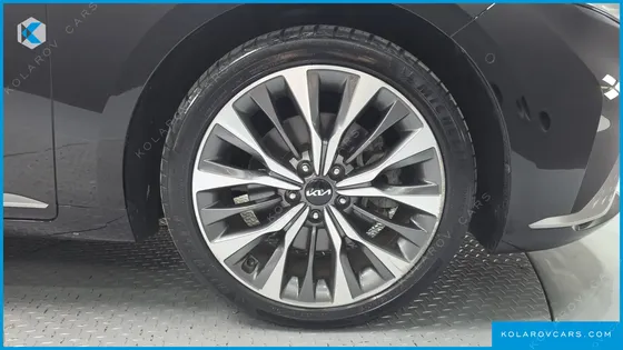 KIA K8 2.5 GASOLINE 2WD