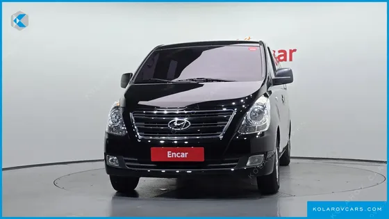HYUNDAI STAREX 5-SEATER VAN