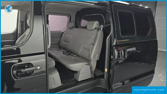HYUNDAI STAREX 5-SEATER VAN