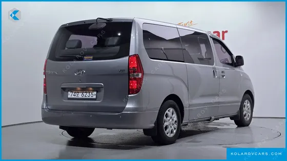 HYUNDAI STAREX 12-SEATER WAGON