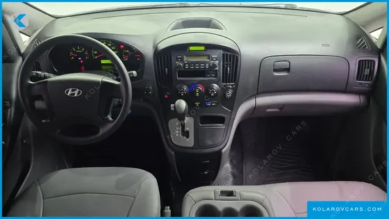 HYUNDAI STAREX 12-SEATER WAGON