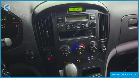 HYUNDAI STAREX 12-SEATER WAGON