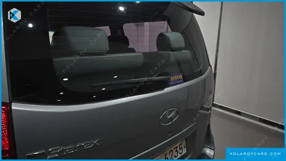 HYUNDAI STAREX 12-SEATER WAGON