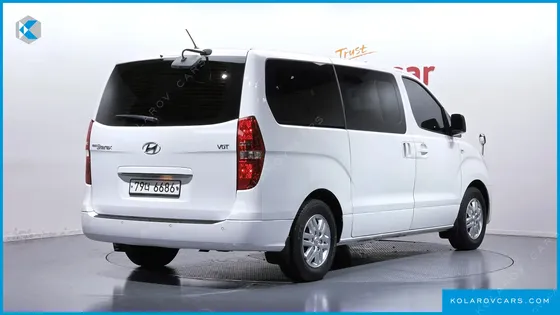HYUNDAI STAREX 12-SEATER WAGON