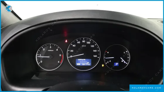 HYUNDAI STAREX 12-SEATER WAGON