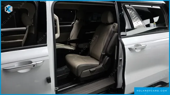 KIA CARNIVAL HEV 7SEATER OUTDOOR NOBLESS
