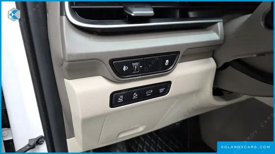 KIA CARNIVAL HEV 7SEATER OUTDOOR NOBLESS