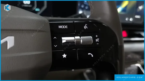 KIA CARNIVAL HEV 7SEATER OUTDOOR NOBLESS