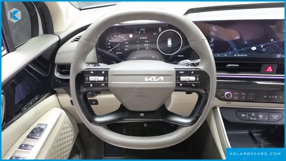 KIA CARNIVAL GASOLINE 9-SEATER SIGNATURE