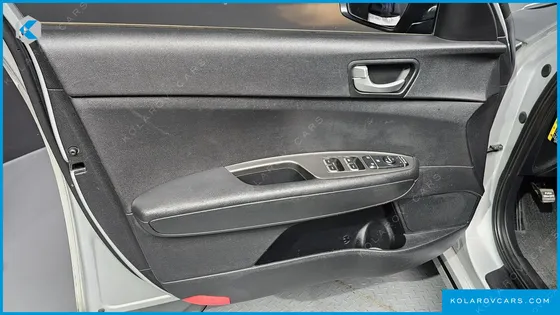 KIA K5 2.0 LPI RENTAL CAR